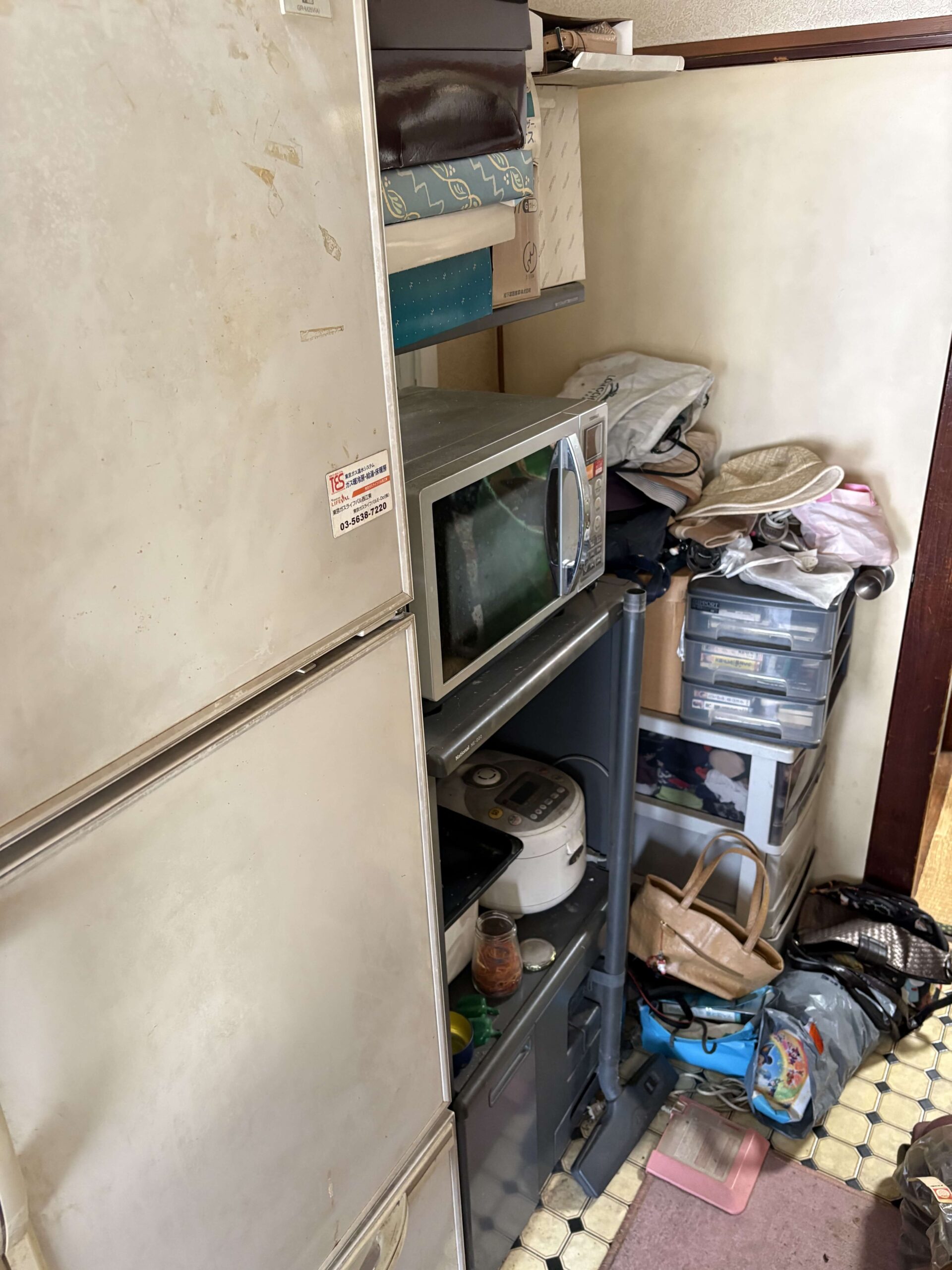 東京都江東区でのキッチンのゴミ屋敷片付け前(A様)