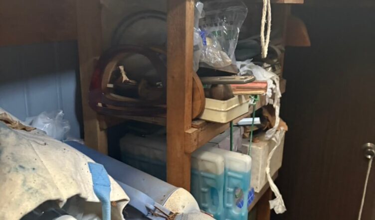 千葉県八千代市B様の倉庫の不用品回収前①