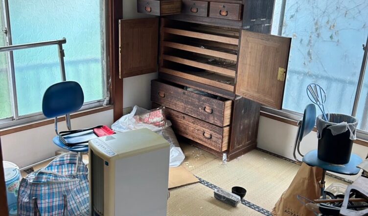 千葉県我孫子市での居間の不用品回収前