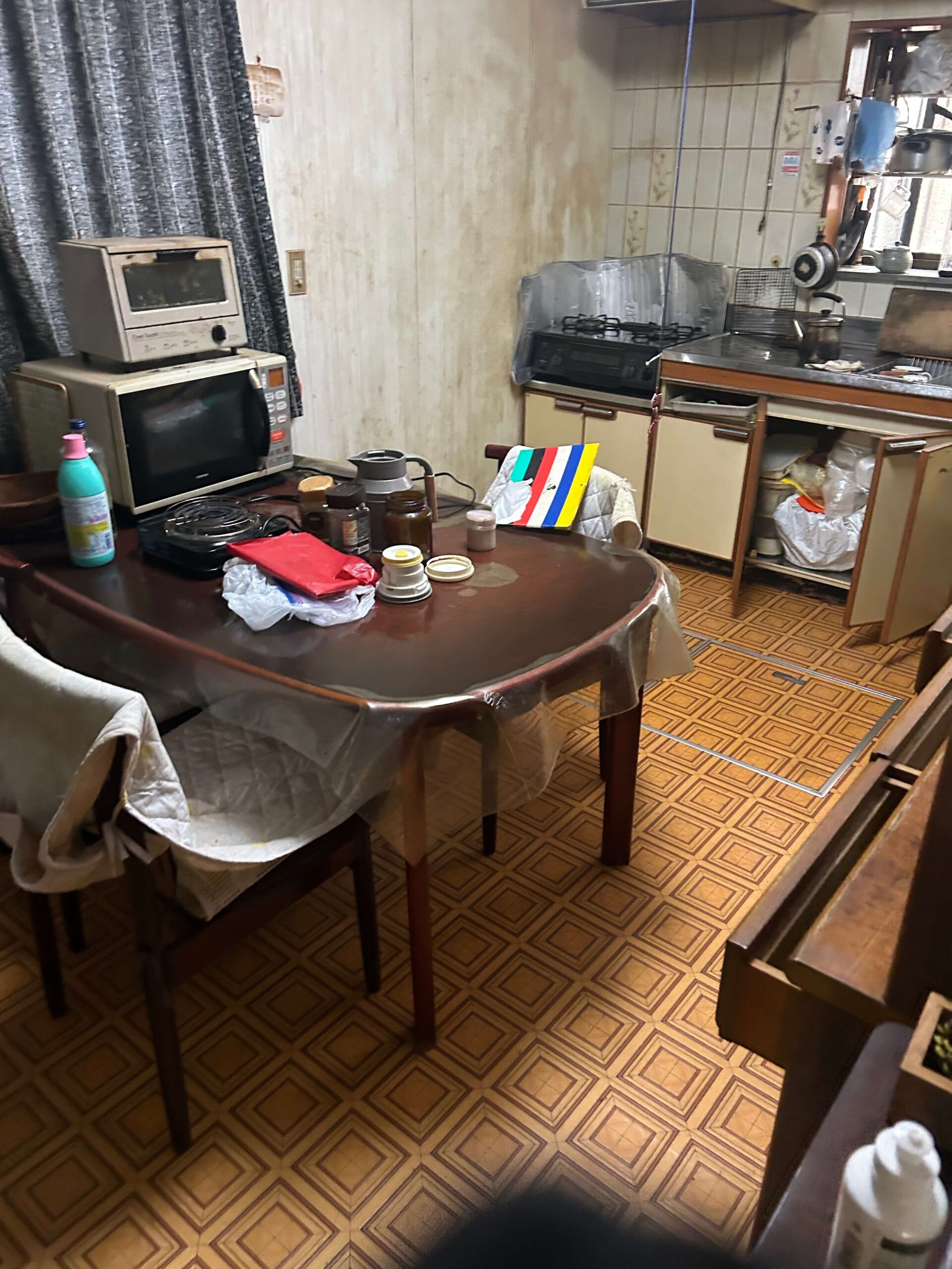 千葉県八千代市でのダイニングキッチンの生前整理・遺品整理前