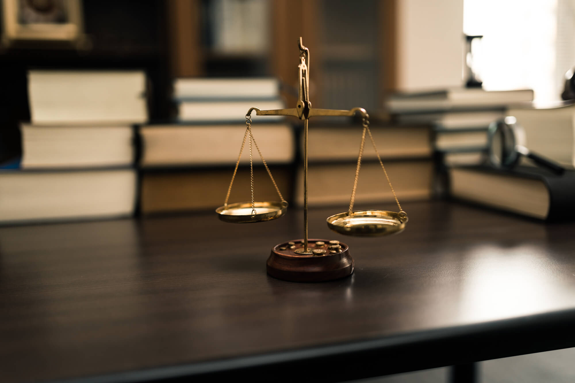 契約前に必ず確認すべき法律と注意点