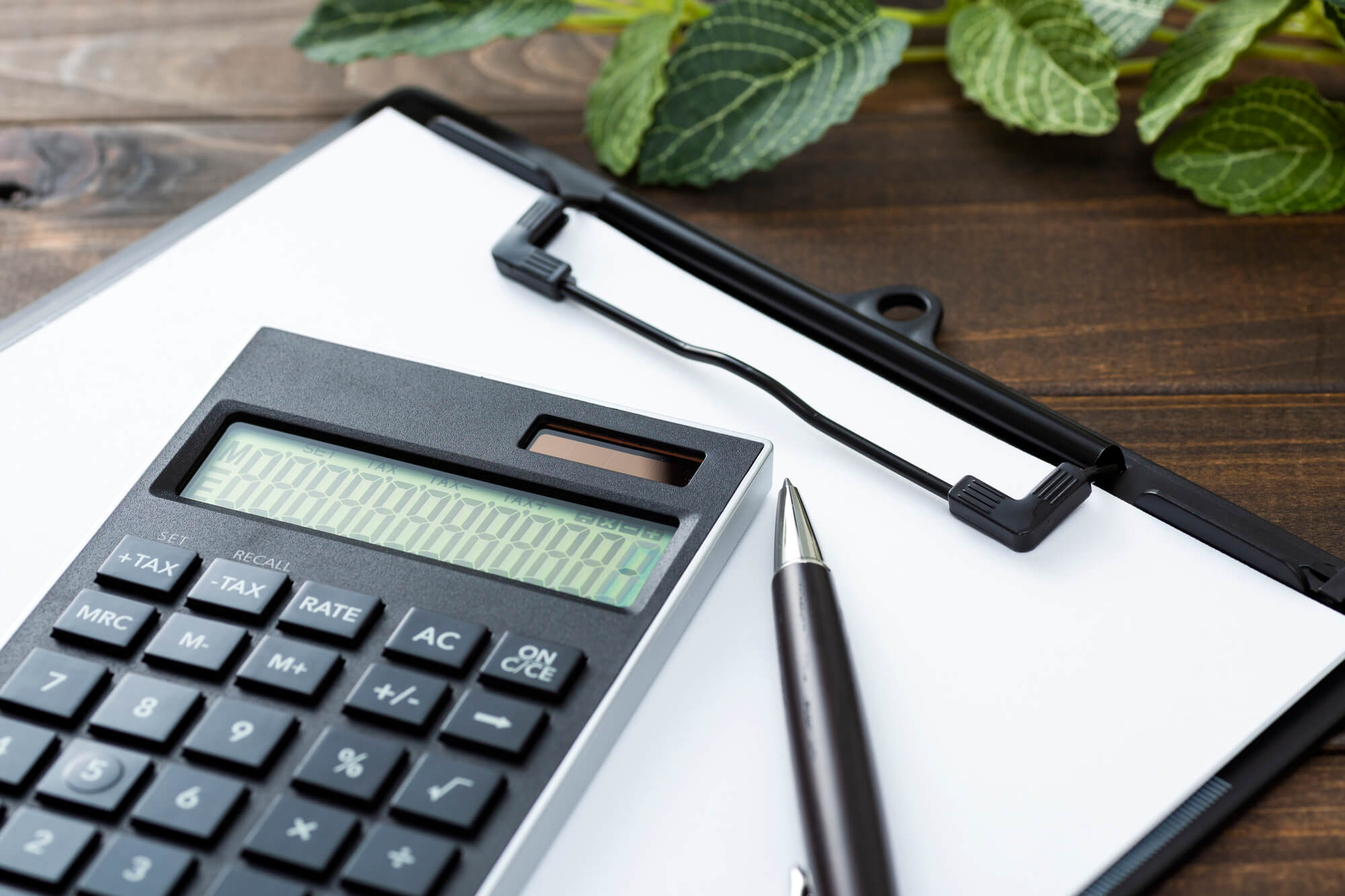 片付け業者の選び方における料金相場と費用節約術