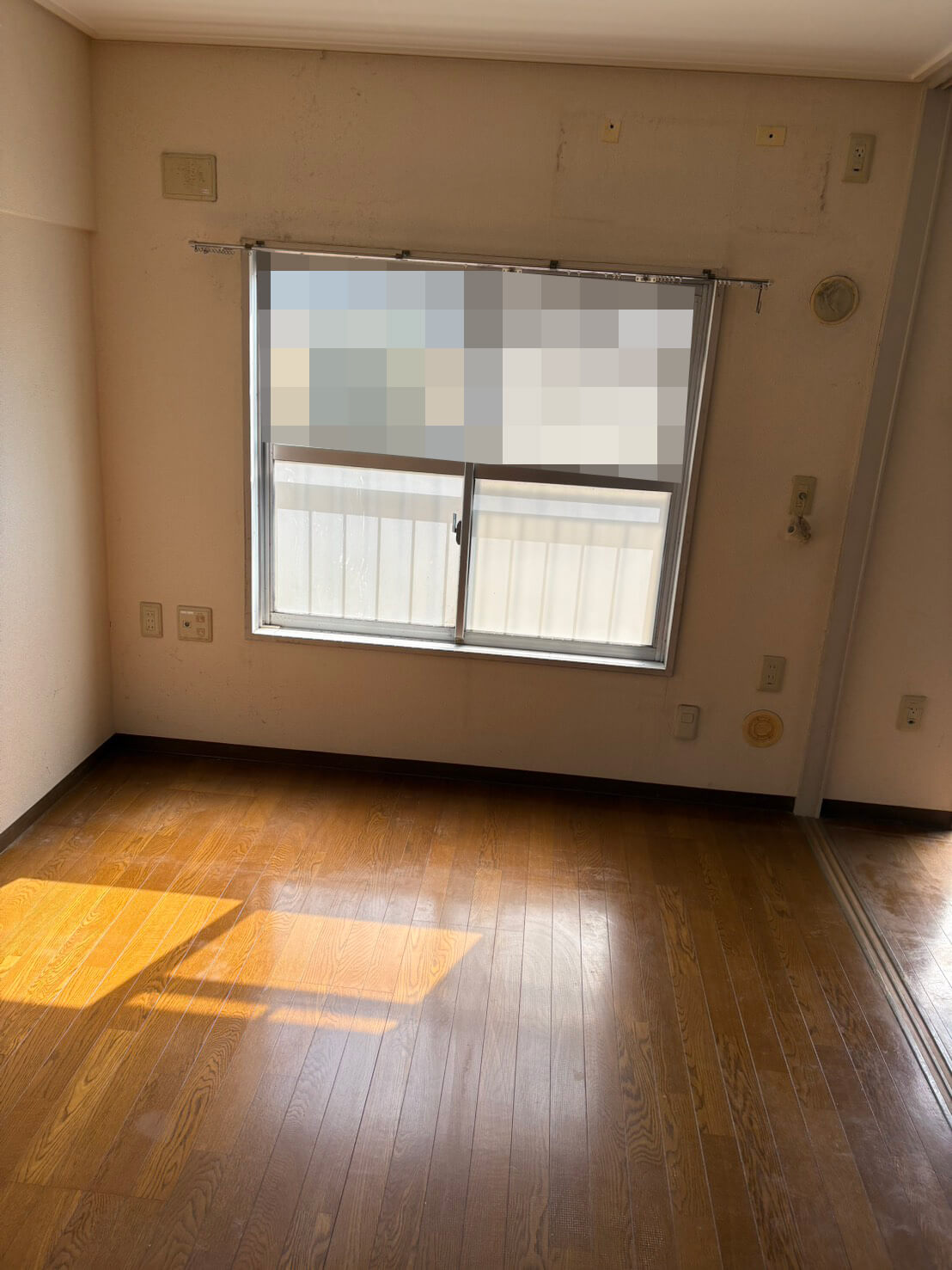 千葉県柏市での引っ越しに伴うリビングの不用品回収後